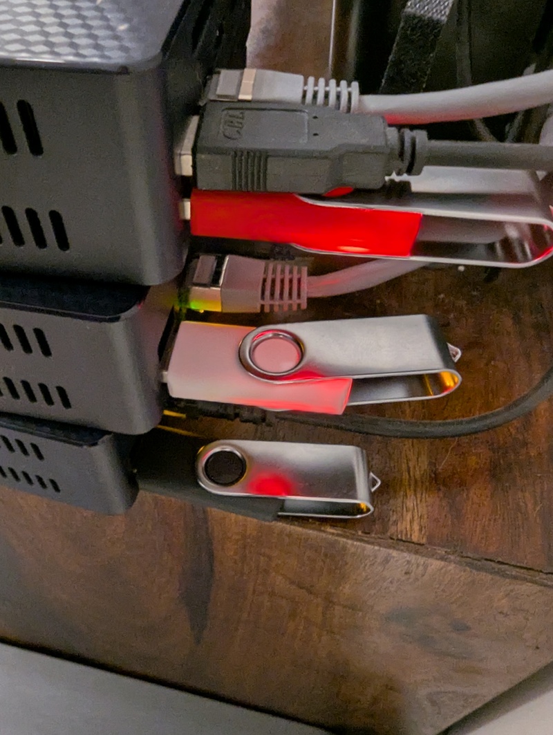 USB keys stuck in USB keys stuck in